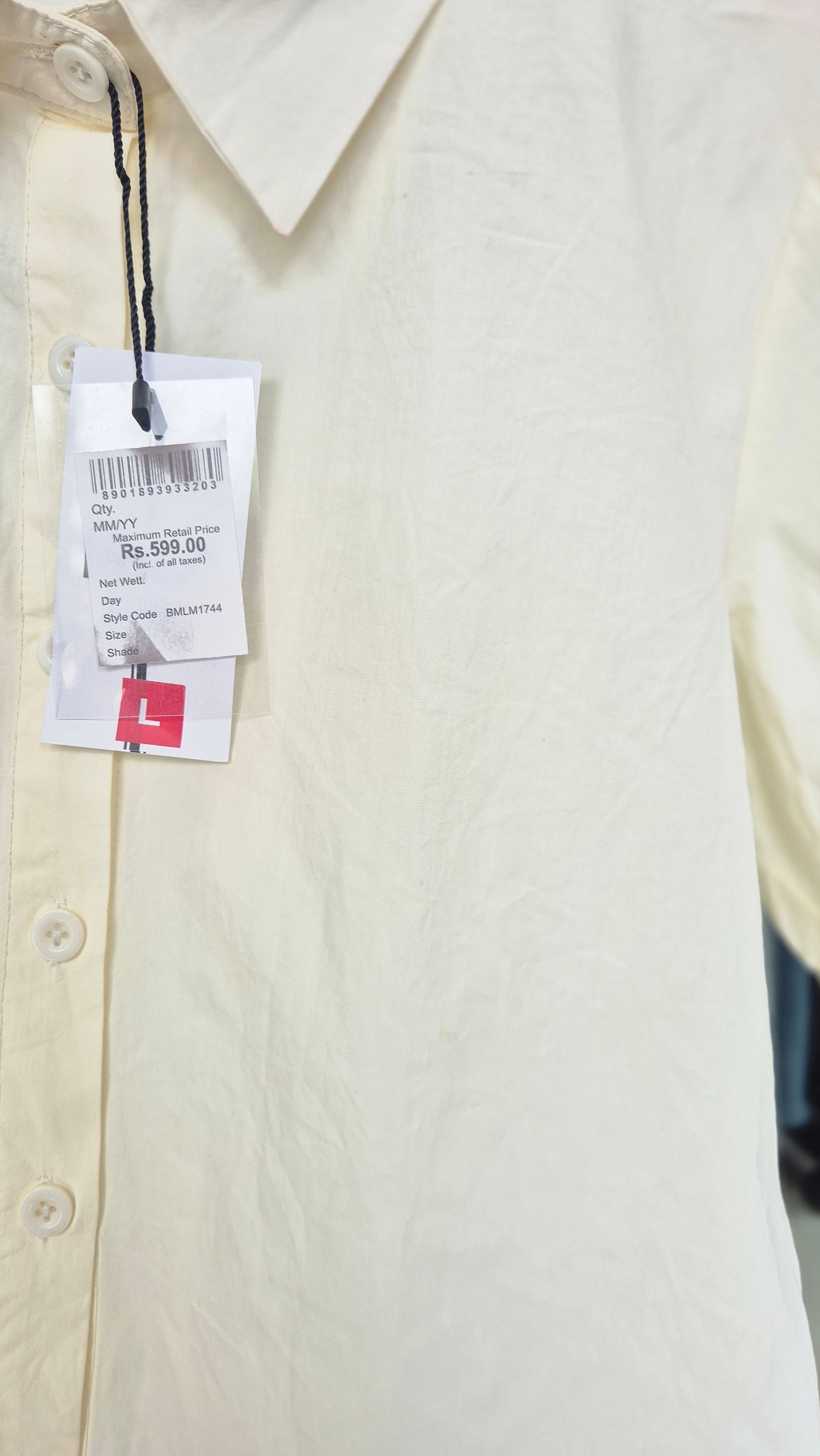 Women's Cream Short Sleeve Button-Down Shirt with Pleated Back