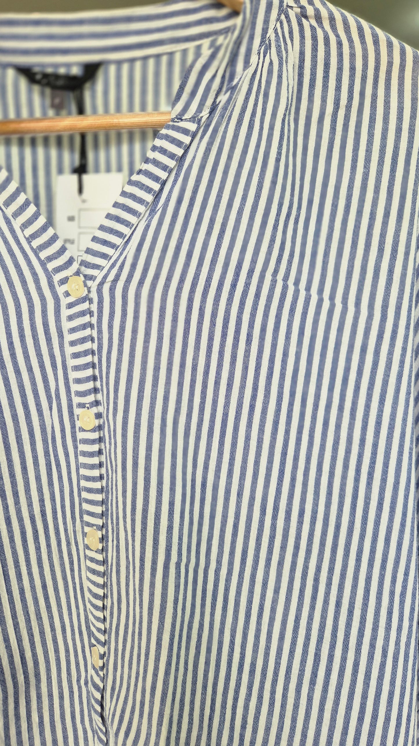 Relaxed Fit Three-Quarter Sleeve Shirt with High-Low Hem