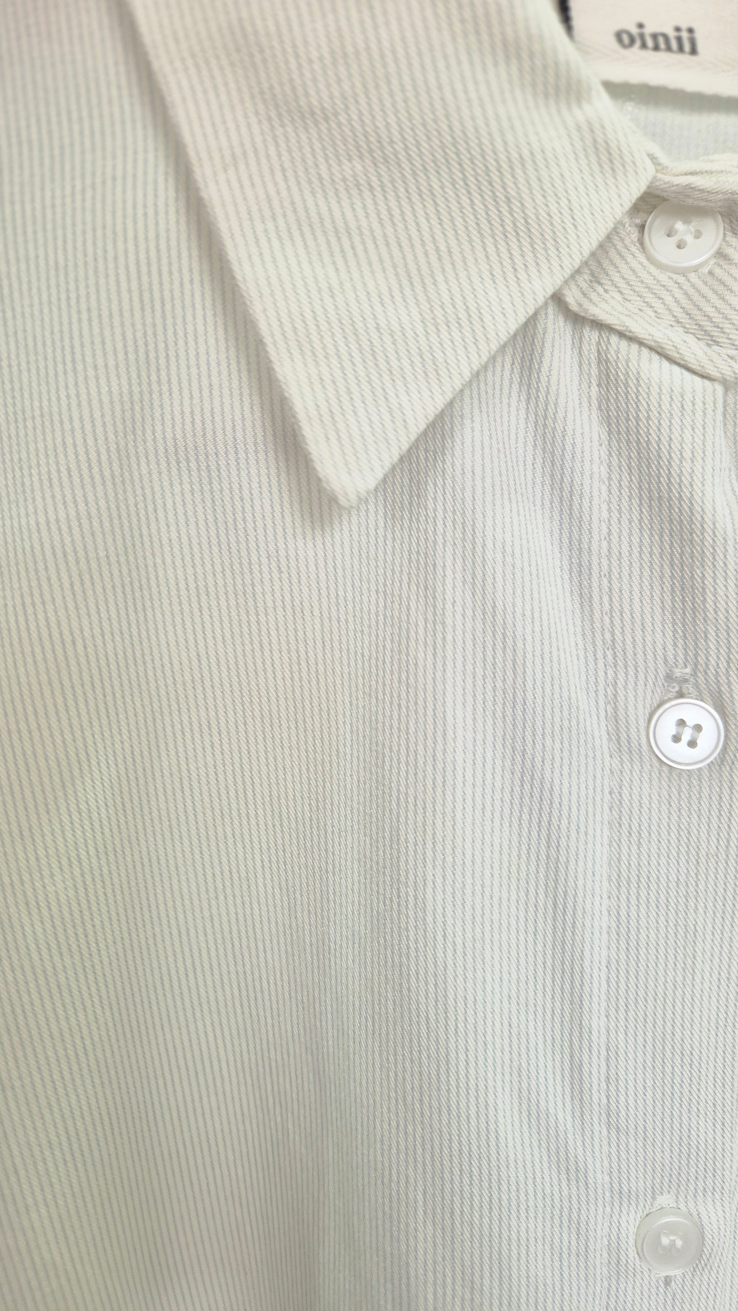 Women's oinii Off-White Textured Long Sleeve Button-Down Shirt