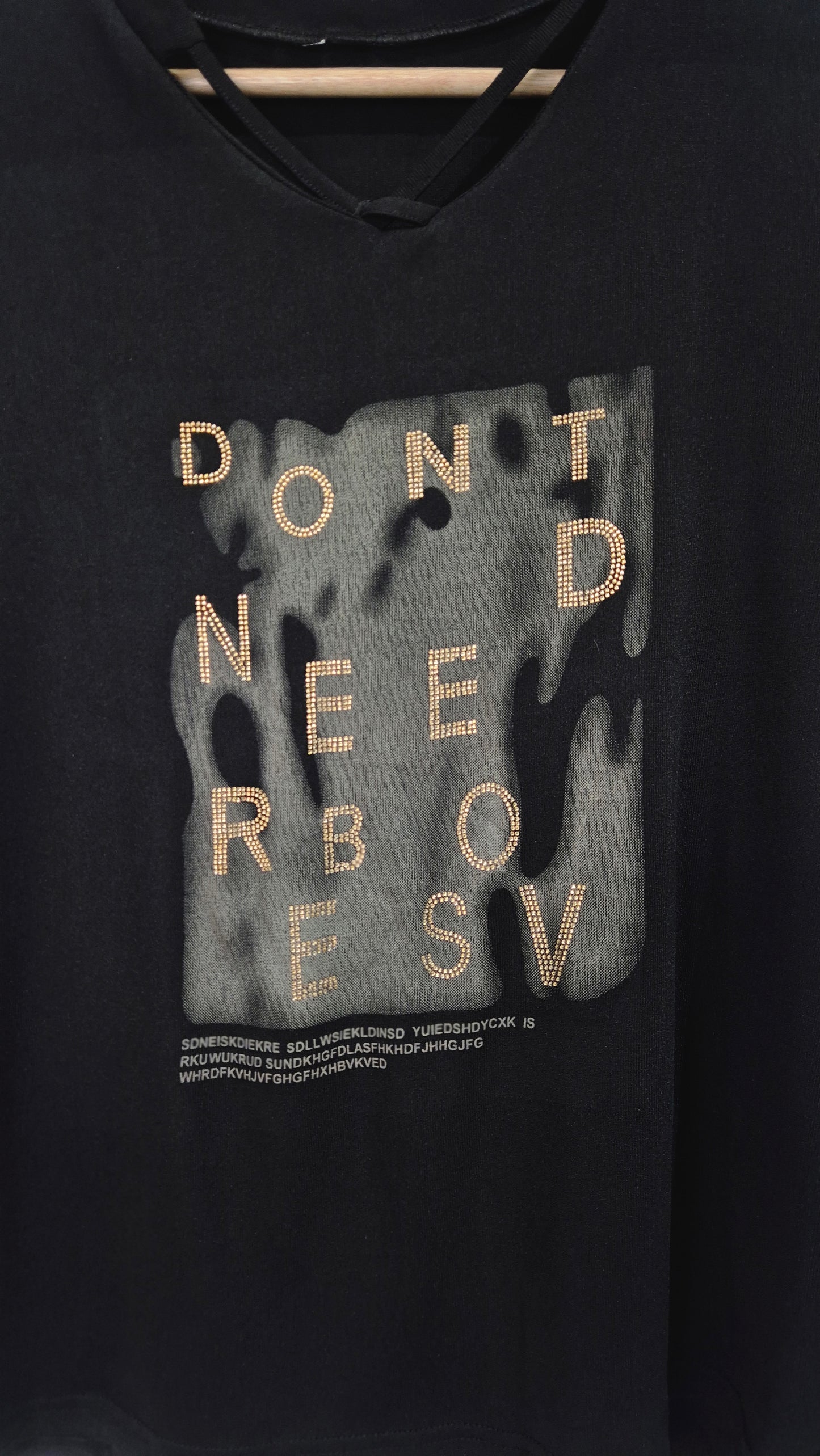 Women’s Black Graphic Printed T-Shirt – Trendy Text Design Casual Top