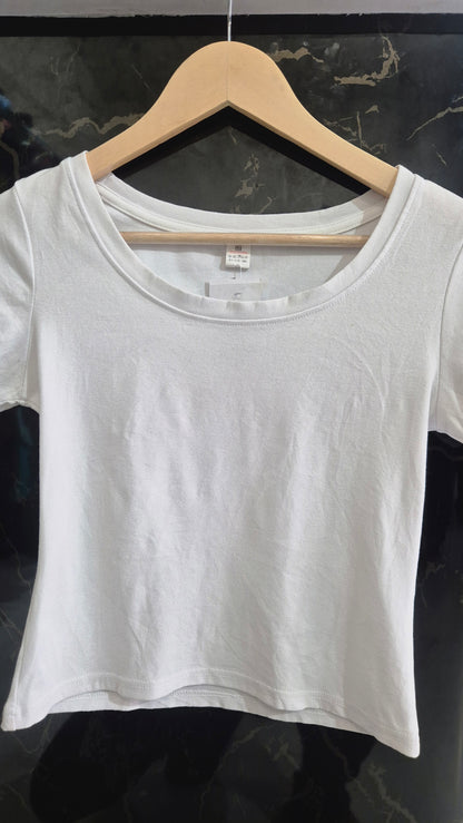 Women’s Solid White Crop T-Shirt – Minimal Round Neck Casual Top