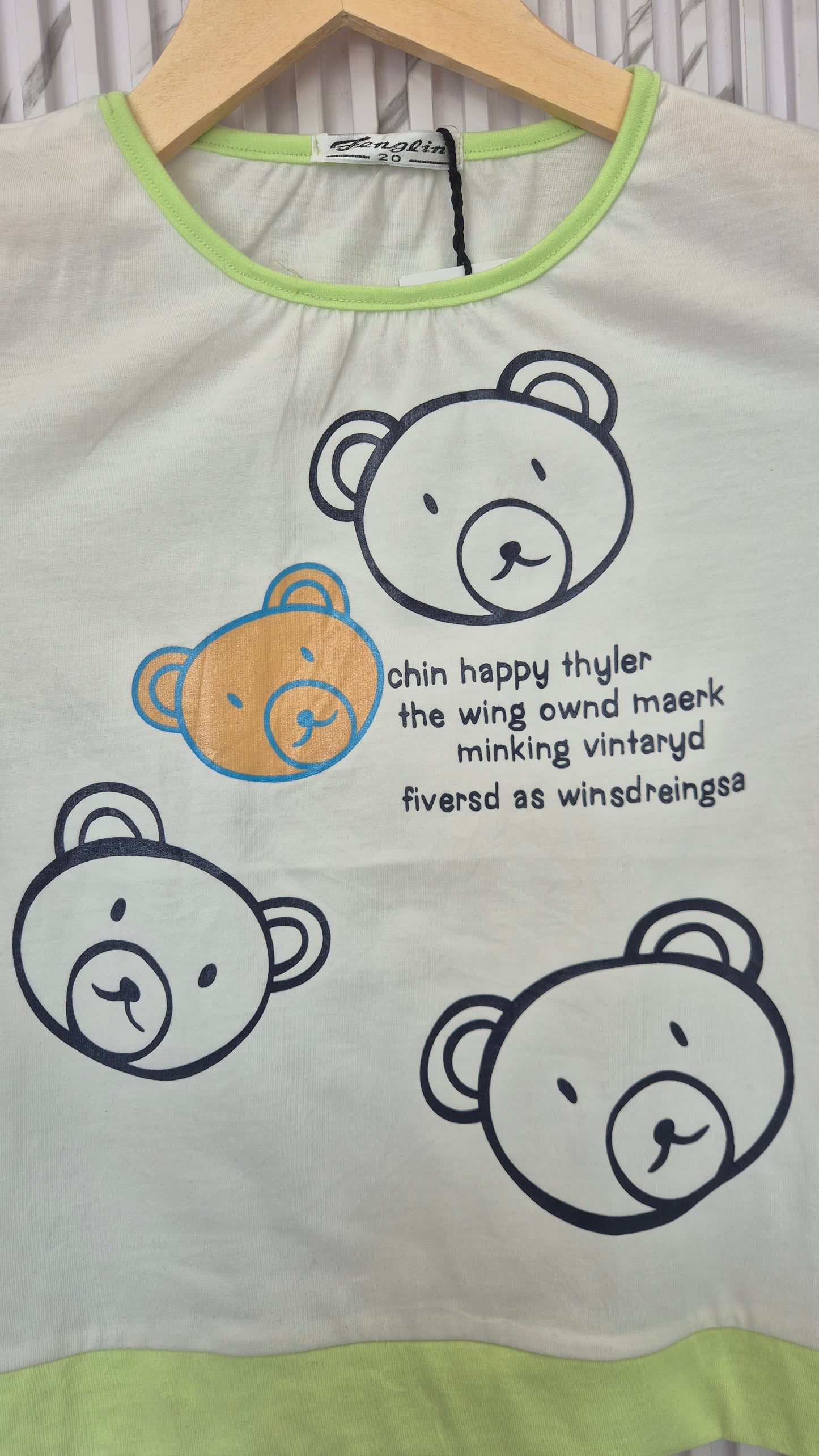 Women’s Regular Fit White T-Shirt – Cute Teddy Bear Print Casual Tee