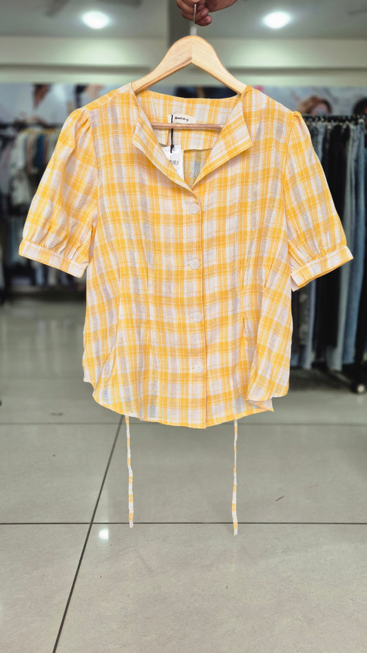 Women's Yellow and White Plaid Tie-Hem Short Sleeve Top