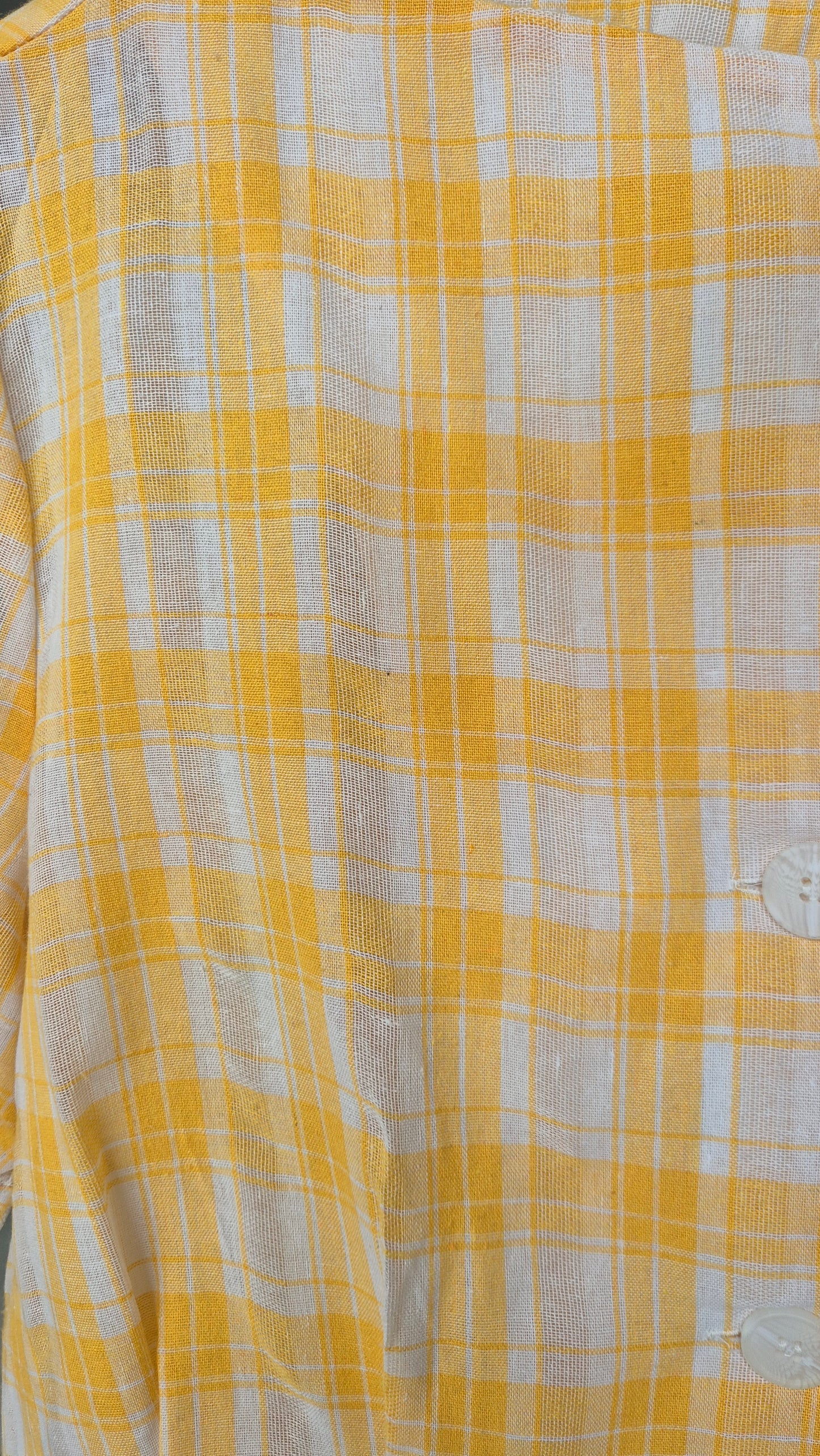 Women's Yellow and White Plaid Tie-Hem Short Sleeve Top