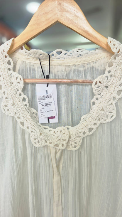 Women's Off-White Crochet Collar Long Sleeve Shirt