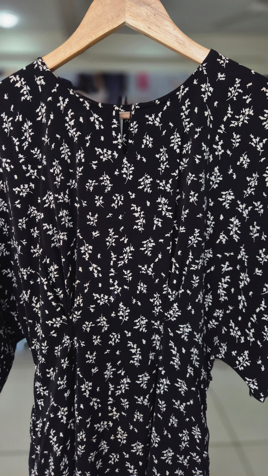 Women's Black and White Floral Print Midi Dress with Short Sleeves
