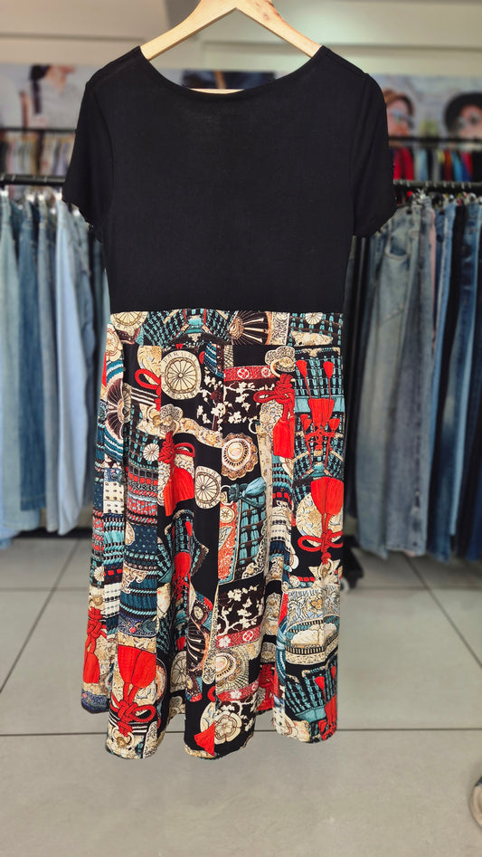 Short Sleeve Knot-Front Color Block Midi Dress with Print Skirt