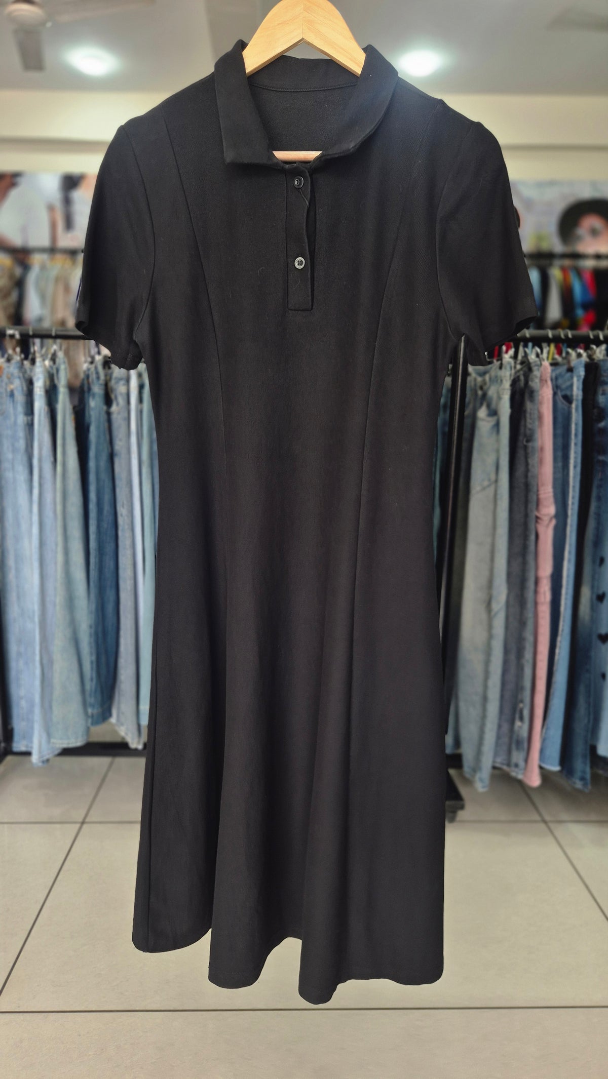 Black Short Sleeve Polo Collar Midi Dress