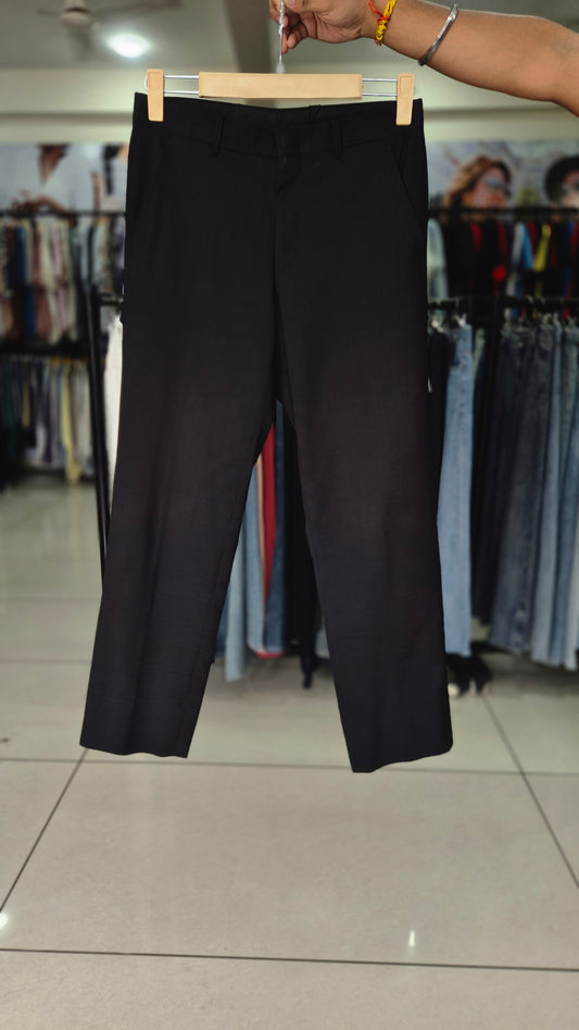 Women's Classic Minimalist Black Ankle Pants with Pockets